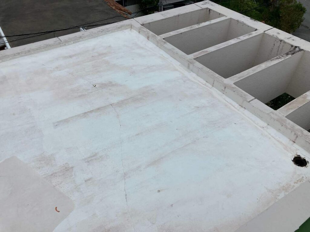 屋上下地調整前 ホカマペイント